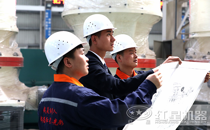 精湛技術(shù)人員現(xiàn)場(chǎng)指導(dǎo)設(shè)備的生產(chǎn)、制造